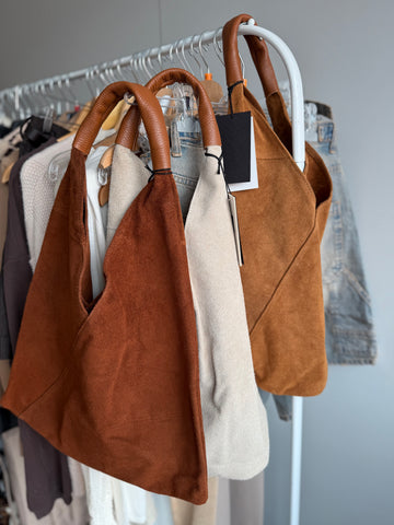 Verstos odos krepšiai/rankinės - Suede leather Tote Bags