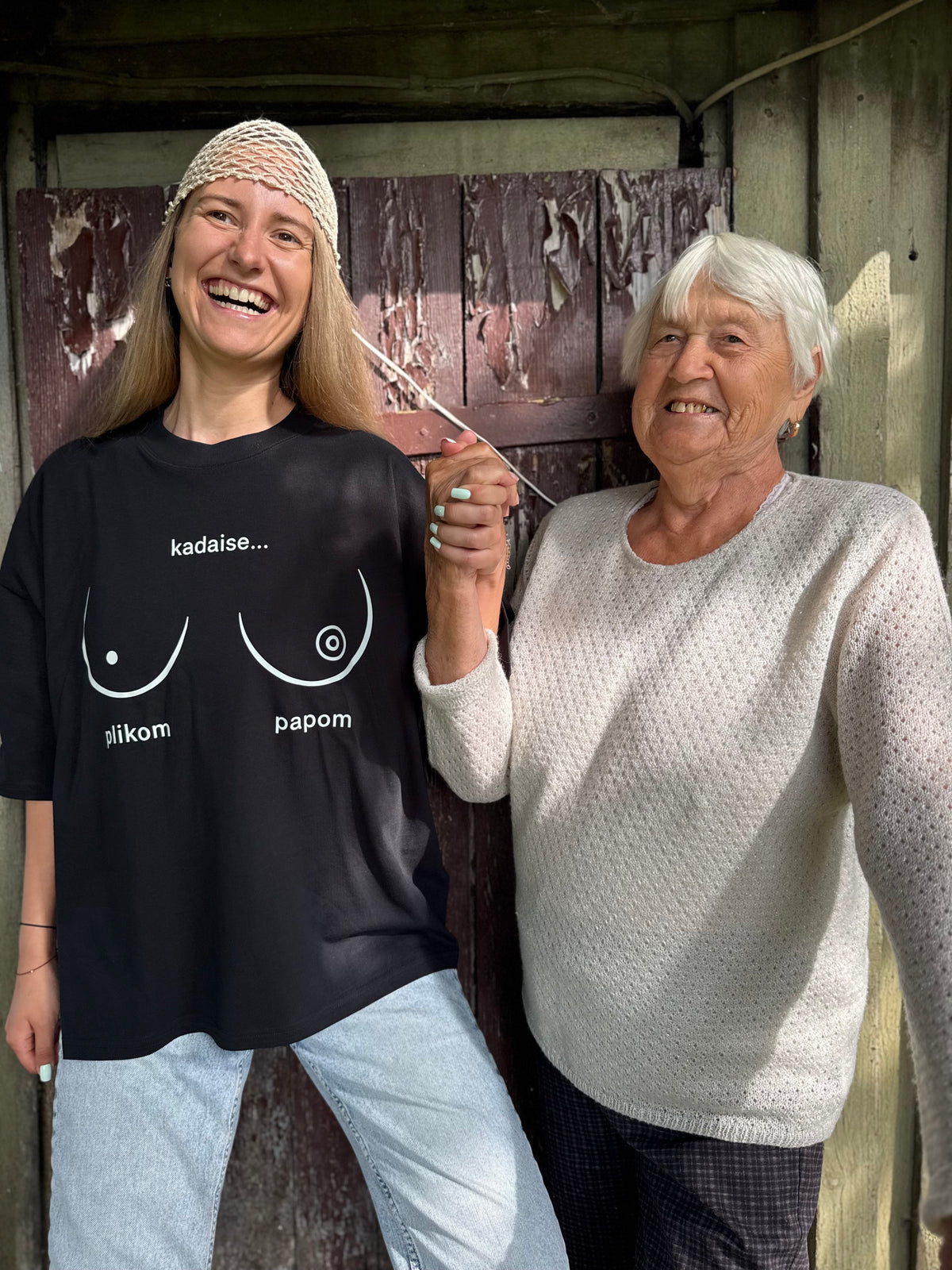 Limited Edition “Plikom papom” marškinėliai influenced by močiutė