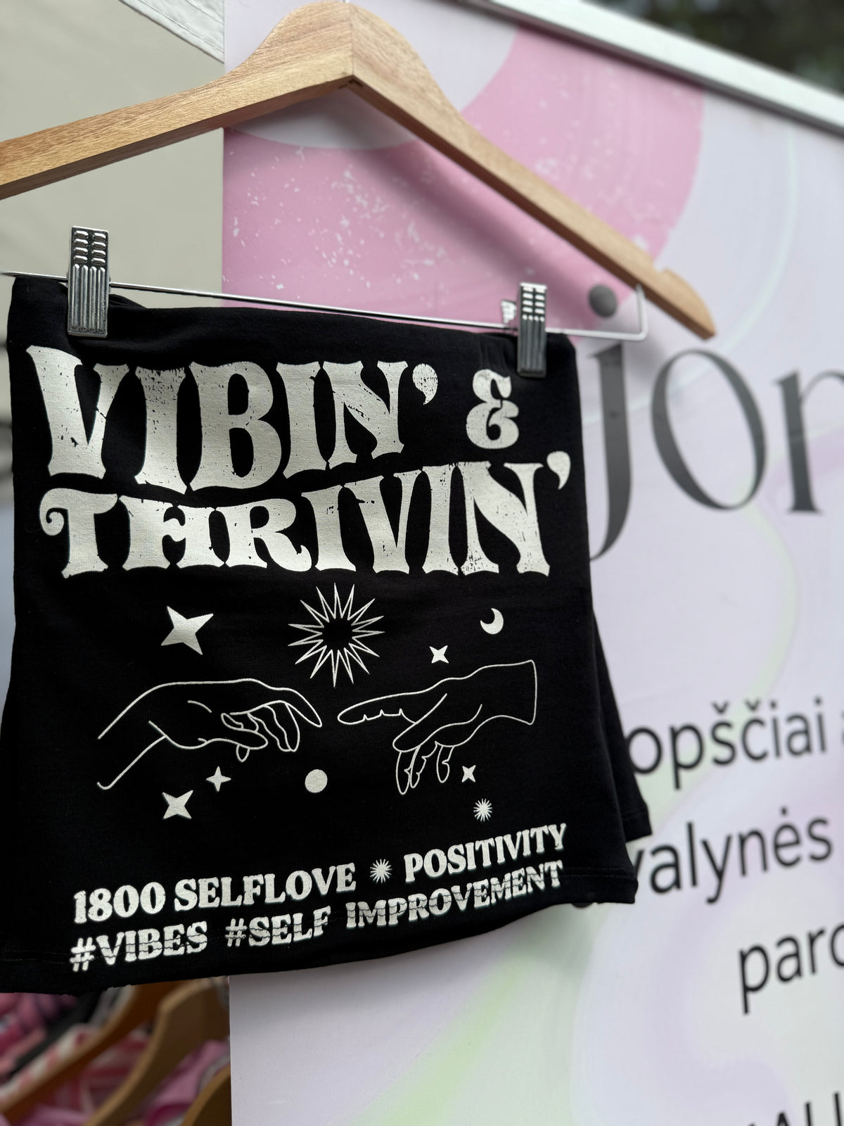 Vibin’&Thrivin’ juoda palaidinė