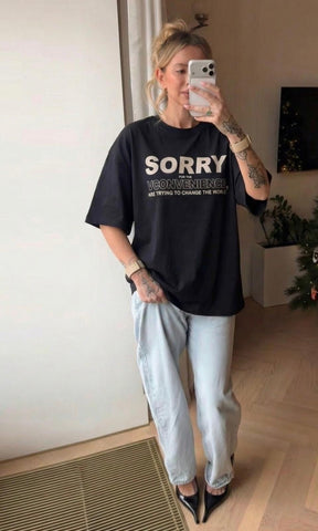 Oversized „SORRY" marškinėliai - Jonyk