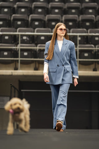 Premium kokybės mėlynas viskozės kostiumėlis moterims - premium quality blue suit for women - Jonyk